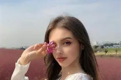 探班实拍花絮！张凌赫戏里戏外反差彻底颠覆认知